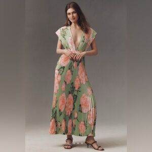 NWT L'IDÉE Pleated Gala Gown in Fleur Rose - Floral Pleated Maxi Dress